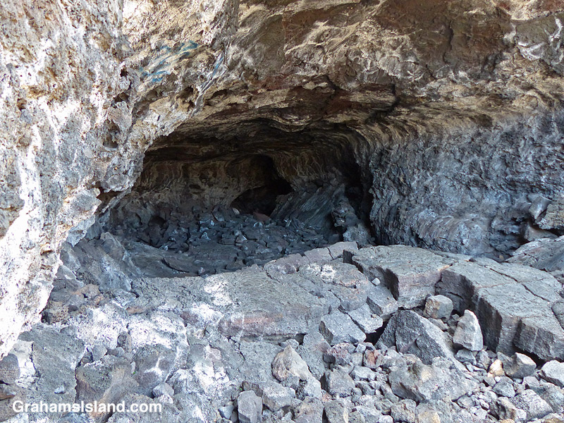 The lava tube north of Kailua Kona Airport.