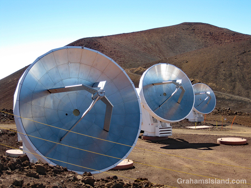 Smithsonian Submillimeter array dishes
