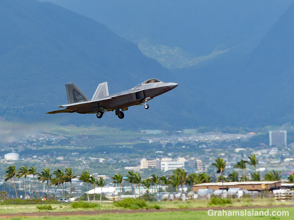 F-22 at Kahului Airport on Maui