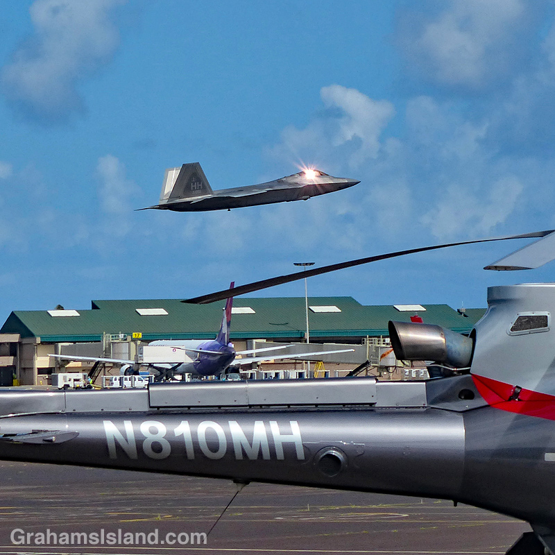 F-22 at Kahului Airport