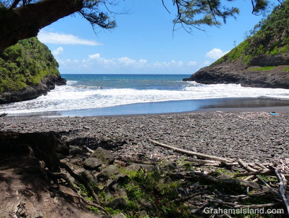 The mouth of Honokane Iki Valley