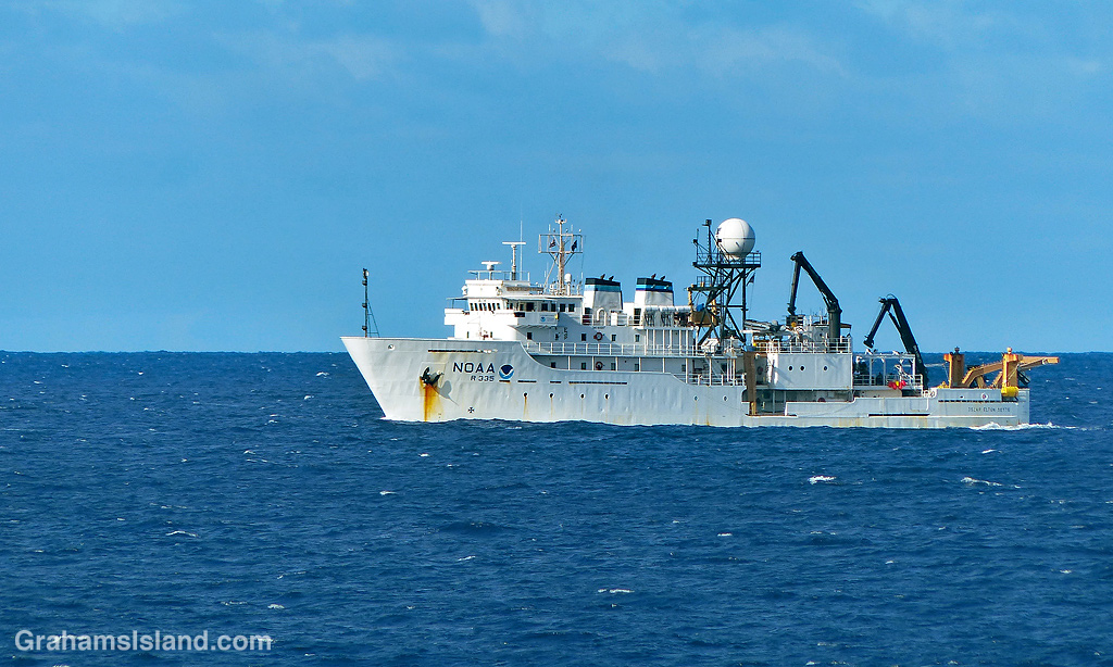 The research vessel Oscar Elton Sette off the island of Hawaii