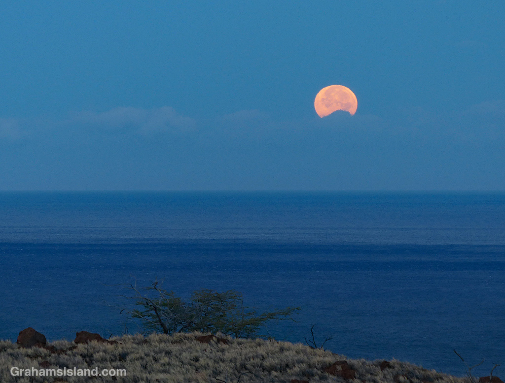 Full moon setting | Graham's Island