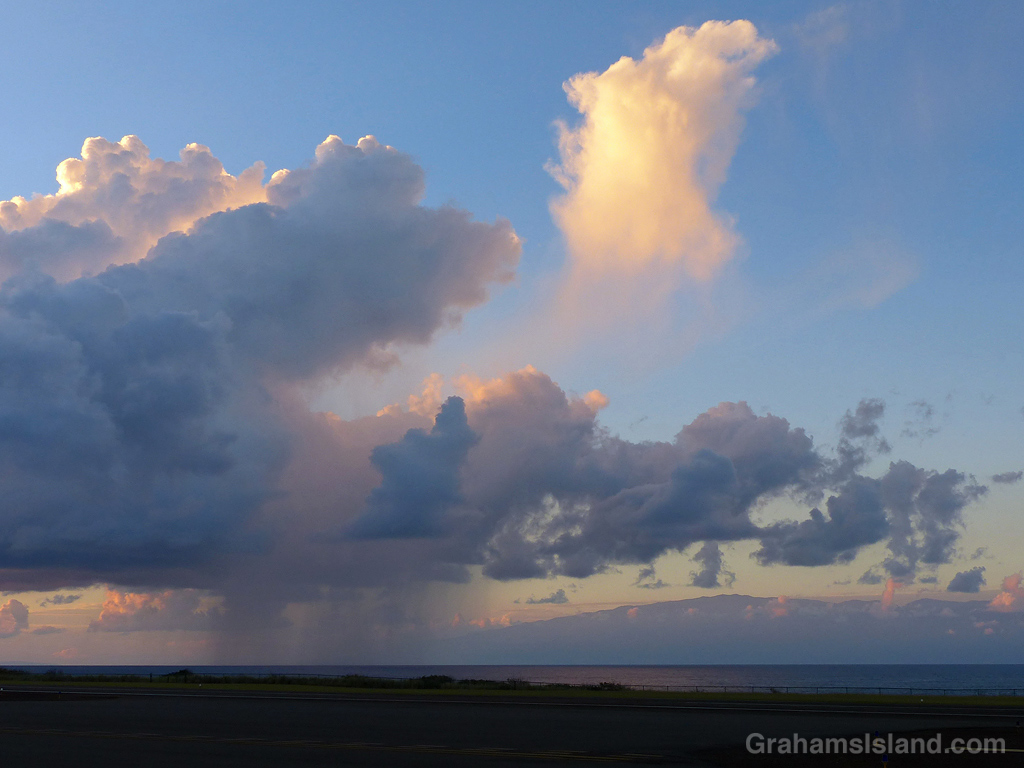 A rain shower in the ʻAlenuihāhā Channel between Maui and the Big Island
