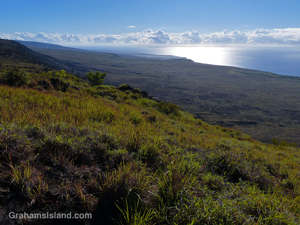 Hilina Pali Trail view in Hawaii Volcanoes National Park