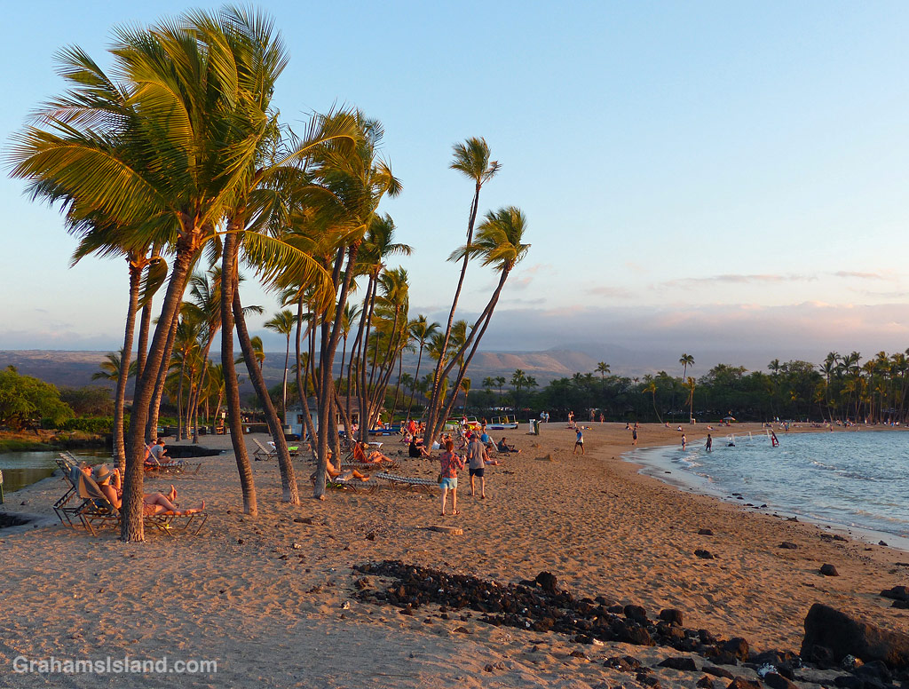 The beach at ʻAnaehoʻomalu Bay in Hawaii