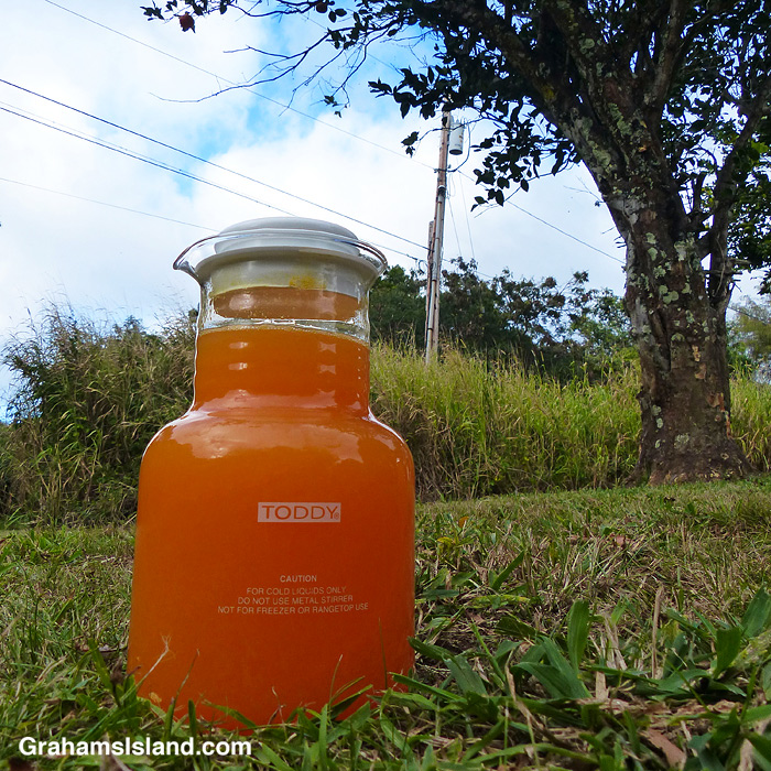 Tangerine fruit juice