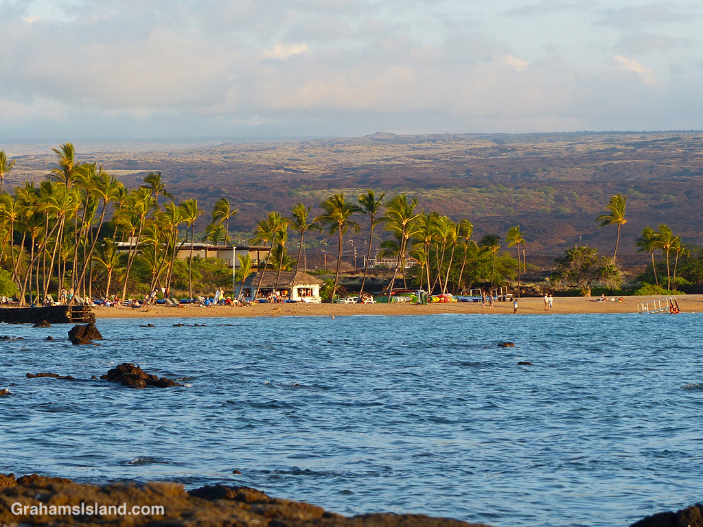 The beach at ʻAnaehoʻomalu Bay in Hawaii