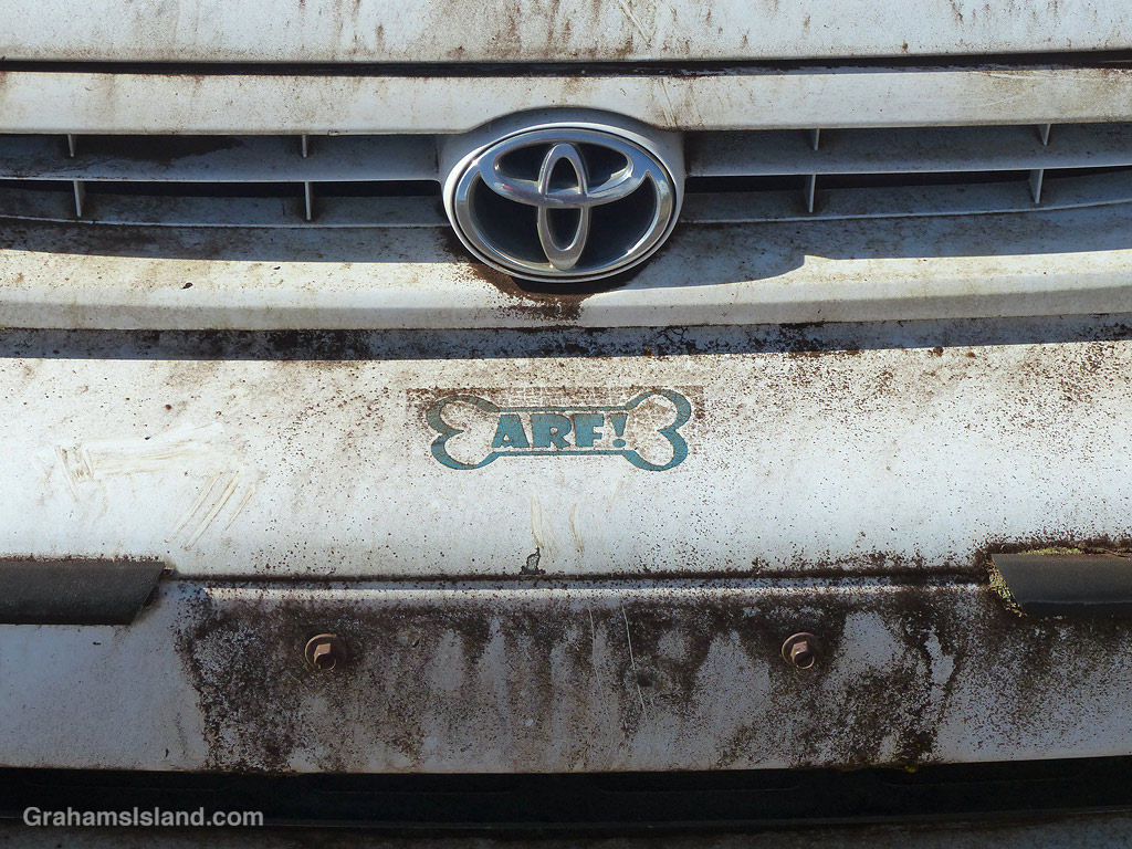 An abandoned car in Hawaii