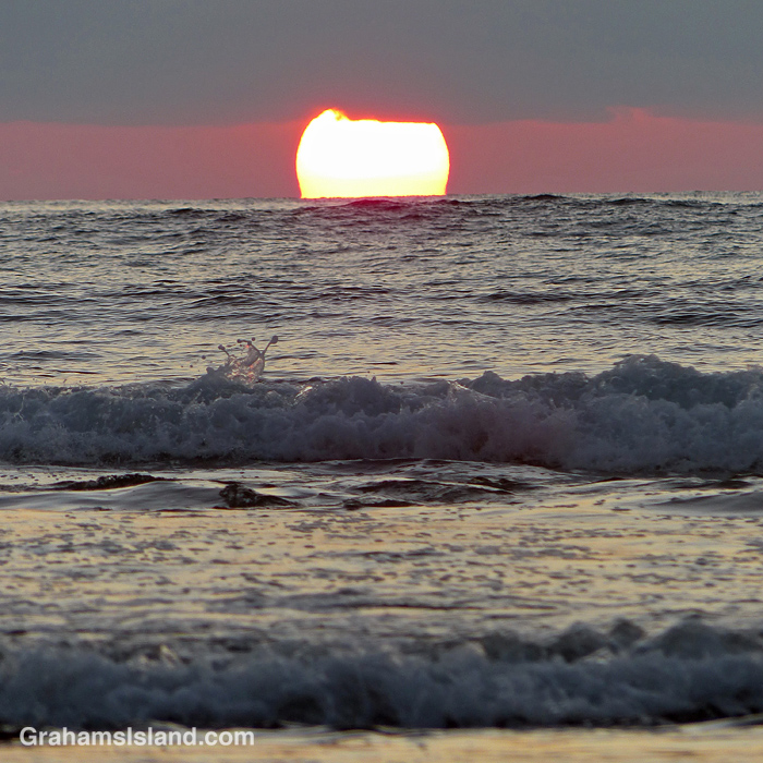 Sunset at Kaloko Honokohau park in Hawaii