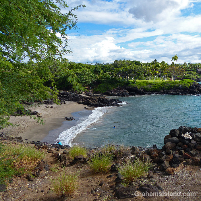On the Ala Kahakai Trail between Spencer Beach Park and Hapuna