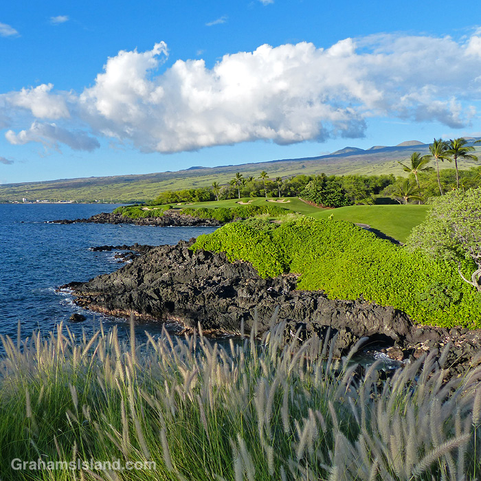 The signature third hole at Mauna Kea Golf Course