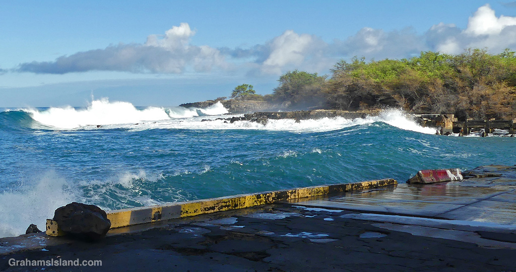 High surf at Mahukona Hawaii