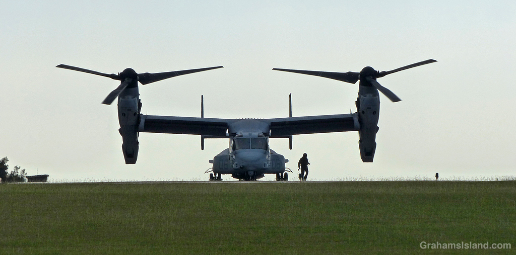 A V22 Osprey aircraft at Upolu Airport, Hawaii
