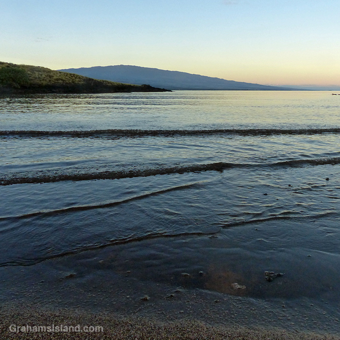 Wavelets in Pelakane Bay Hawaii