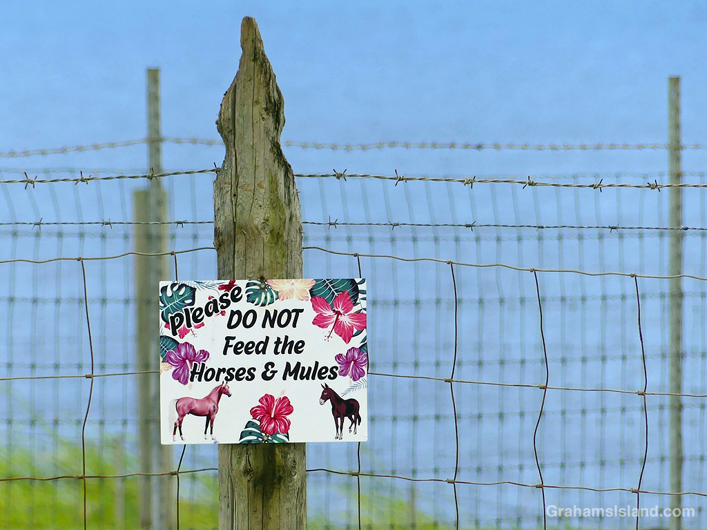 A sign near Pololu in Hawaii