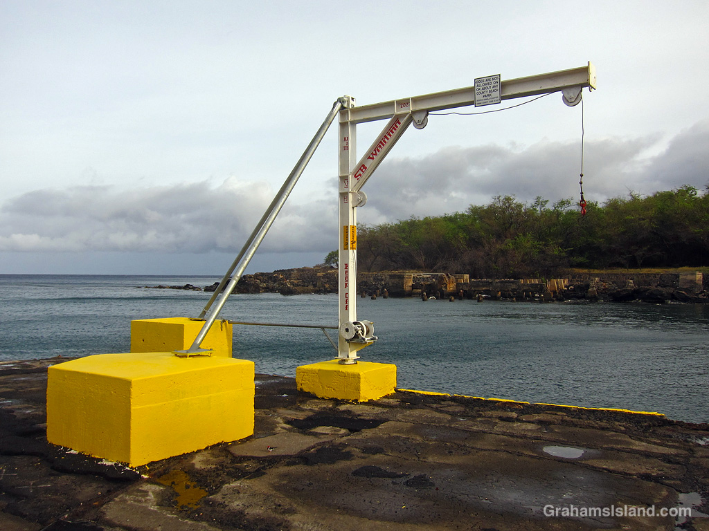 The new boat hoist at Mahukona, Hawaii