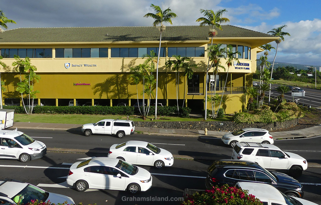 Black and white cars in Kailua Kona in Hawaii