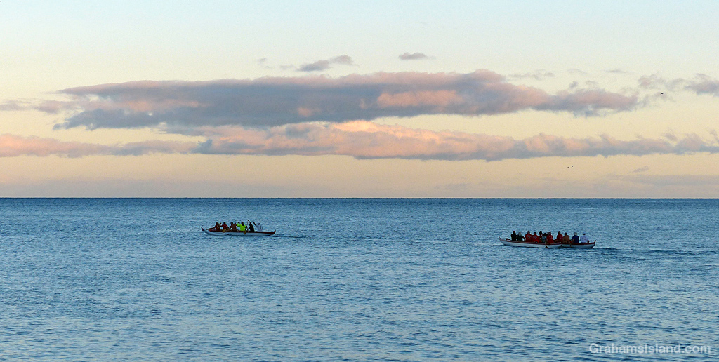 Paddlers heading out from Kawaihae, Hawaii