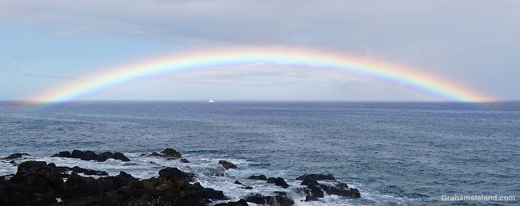 A Boat and rainbow in Hawaii